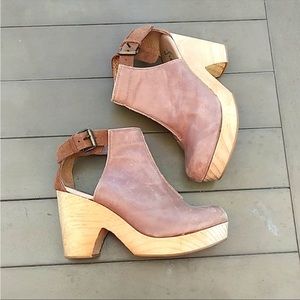 Free People Clogs